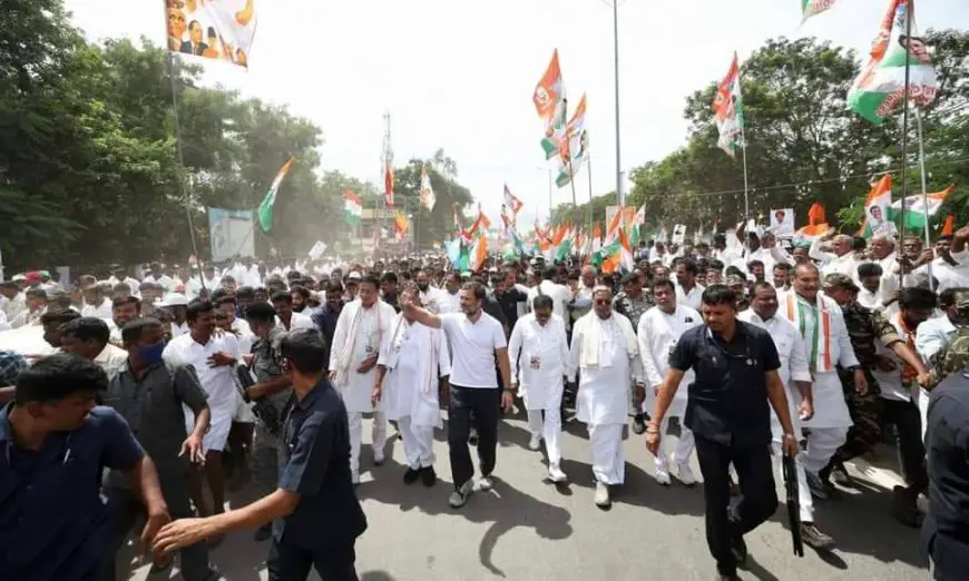Bharat Jodo Yatra: कर्नाटक में कांग्रेस की 'भारत जोड़ो यात्रा' की हुई एंट्री, राहुल गांधी करेंगे 500 किमी पैदल यात्रा