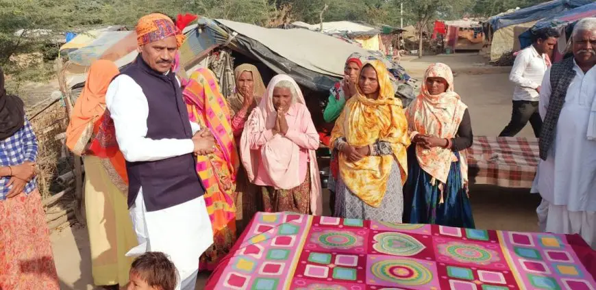 राजस्थान के बयाना विधायक ने वंचित परिवारों का समझा दर्द